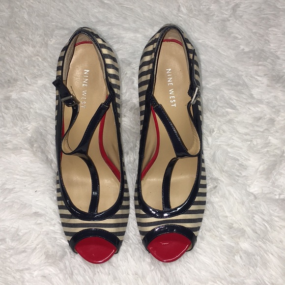 ⚡️SALE⚡️Nine West striped 5” stilettos - Picture 2 of 7